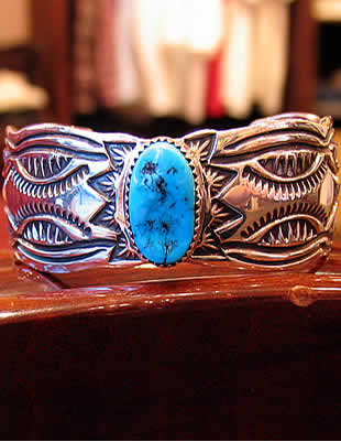 NAVAJO�@(�i�o�z)�@Mary&Kenneth Bill�@(���A���[�P�l�X�r��)